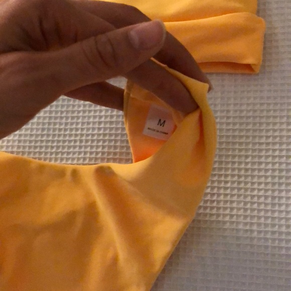 Yellow bikini set - Picture 3 of 3